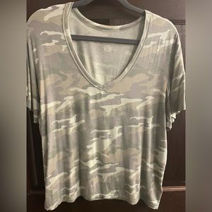 Camo American Eagle Women’s t-shirt. Size S.